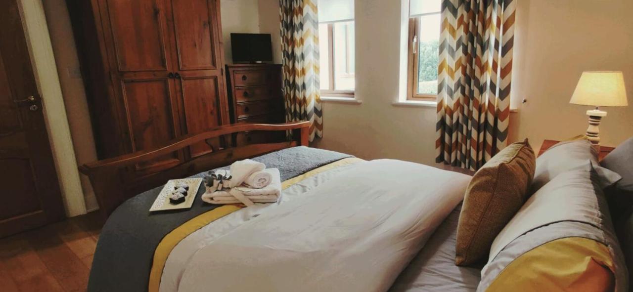 'Kealan' Luxury Double Room Фоксфорд Экстерьер фото